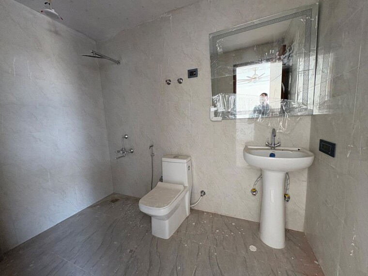 Bathroom, vasant kunj 5 Bedroom 9000 Sq.Ft. Villa In Vasant Kunj Delhi 10688325