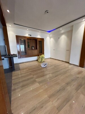 Room in 4 BHK Apartment at RPS Savana, Sector 88 – for Rent