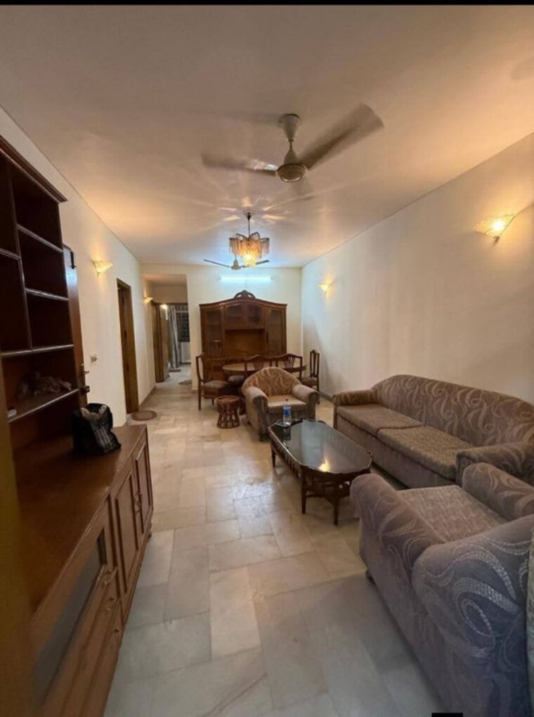 Living Room, chittaranjan park 2 Bedroom 1300 Sq.Ft. Builder Floor In Chittaranjan Park Delhi 10688374