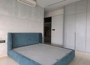 Room in 4 BHK Apartment at Brigade Caladium, Hebbal – for Rent