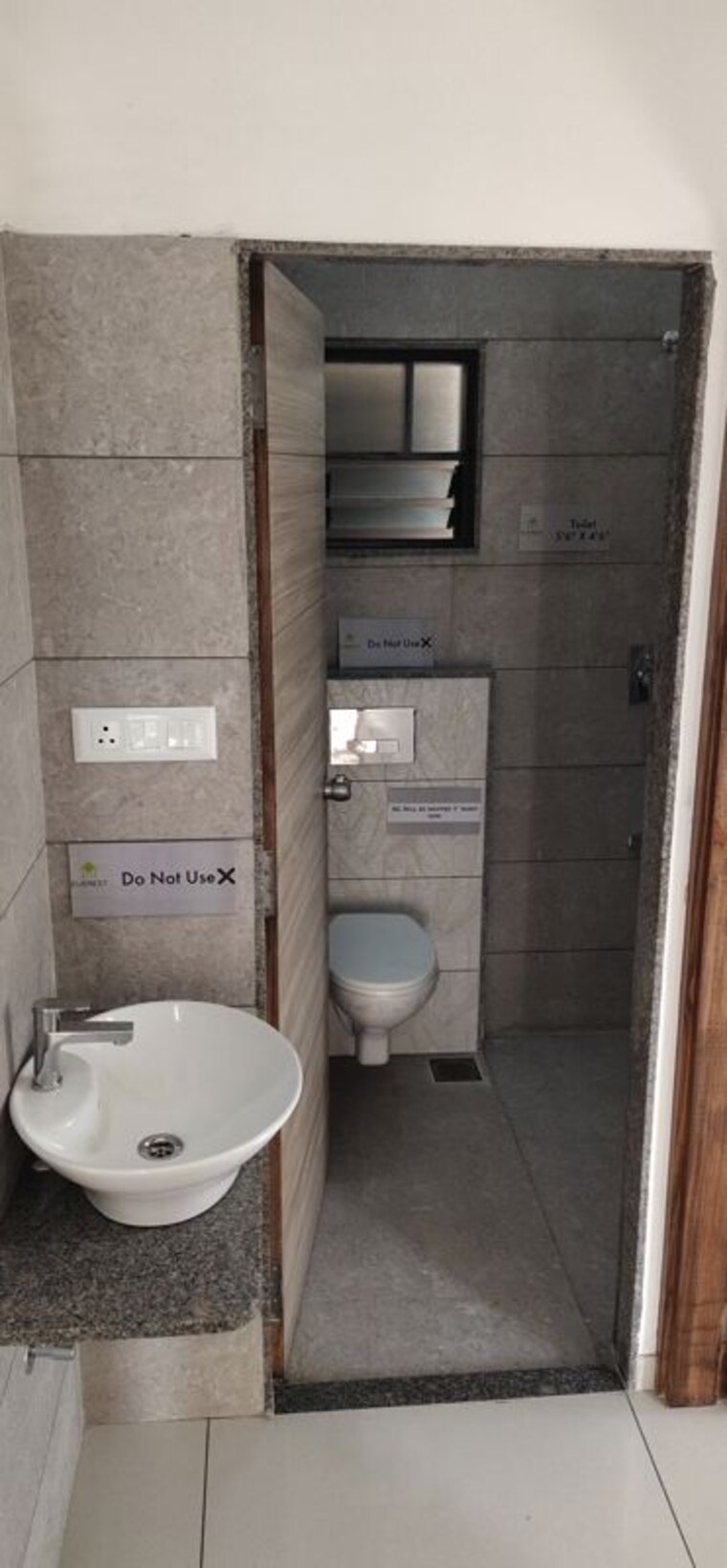 Washroom, everest-trinity 3 Bedroom 960 Sq.Ft. Apartment In Bhayli Vadodara 10439438