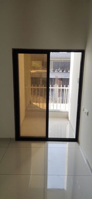 Room in 3 BHK Apartment at Everest Trinity, Bhayli – for Sale