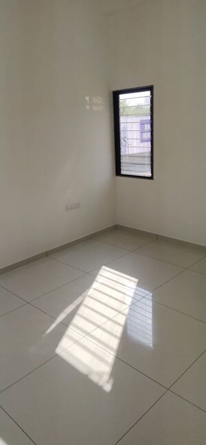 Room in 3 BHK Apartment at Everest Trinity, Bhayli – for Sale
