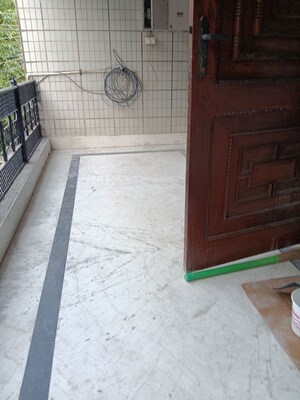 Balcony in 2 BHK Apartment at Parsvnath Plaza 27, Sector 27 – for Rent