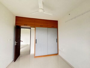 Room in 2 BHK Apartment at Shapoorji Pallonji Sensorium, Hinjewadi – for Rent