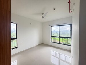 Room in 2 BHK Apartment at Shapoorji Pallonji Sensorium, Hinjewadi – for Rent