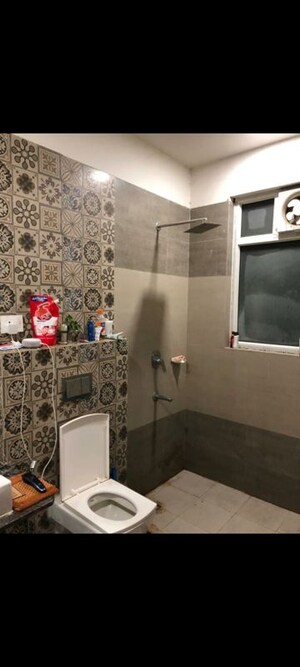 Furnished Amenities in 3 BHK Builder Floor at South City 2 – for Sale