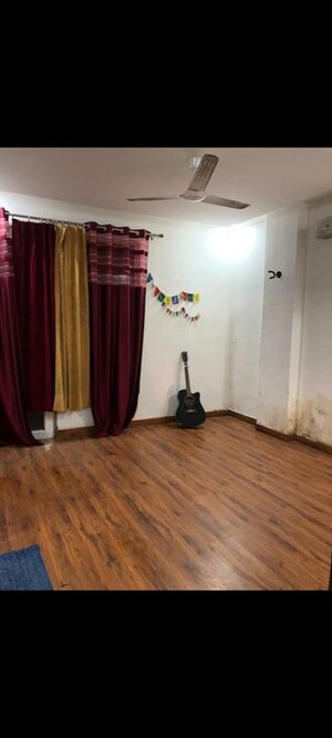Bathroom in 3 BHK Builder Floor at South City 2 – for Sale