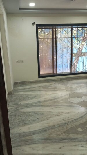 Room in 1 BHK Apartment at Samadhan CHS Andheri East, Andheri East – for Rent
