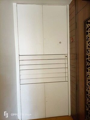 Furnished Amenities in 2 BHK Apartment at Dhanlaxmi CHS Malad East, Malad East – for Rent