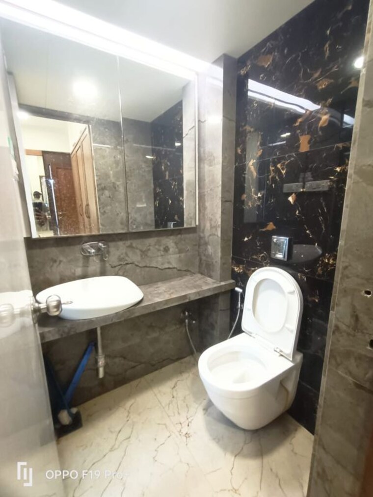 Bathroom, dhanlaxmi-chs-malad-east 2 Bedroom 650 Sq.Ft. Apartment In Malad East Mumbai 10688484