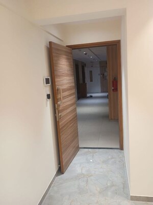 Room in 2 BHK Apartment at Thapar Suburbia, Chembur – for Rent