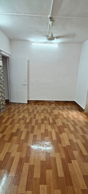 Bedroom in 2 BHK Apartment at Swastik Park, Chembur – for Rent