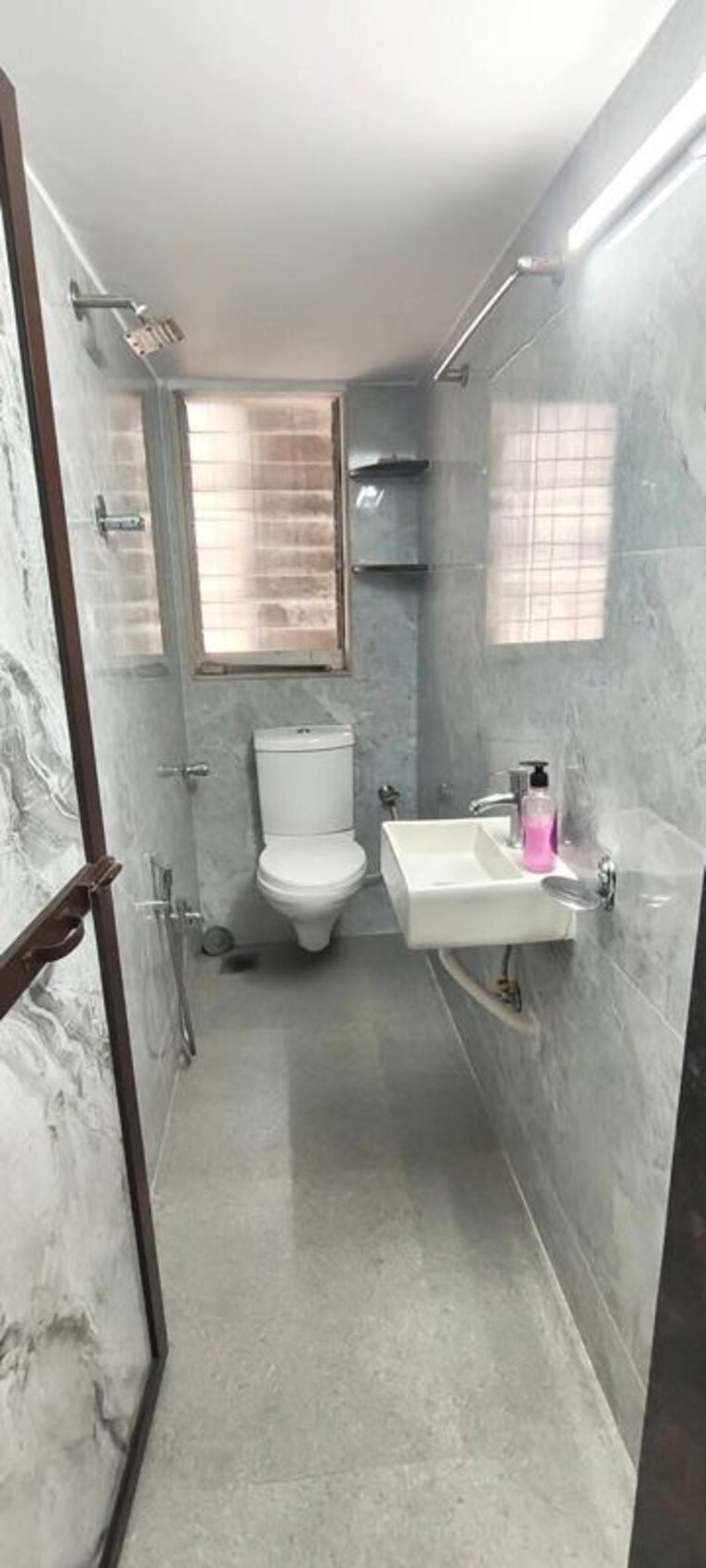Bathroom, dheeraj-uphar-chs-ltd 1 Bedroom 545 Sq.Ft. Apartment In Malad East Mumbai 10688512