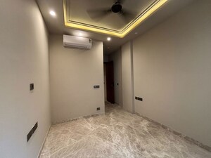 Room in 3 BHK Builder Floor at East Of Kailash – for Sale
