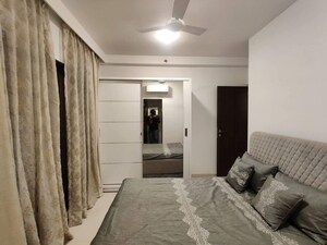 Bedroom in 1 BHK Apartment at Lalani Grandeur, Goregaon East – for Rent