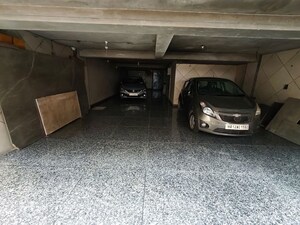 Parking in 3 BHK Builder Floor at Tagore Garden – for Rent