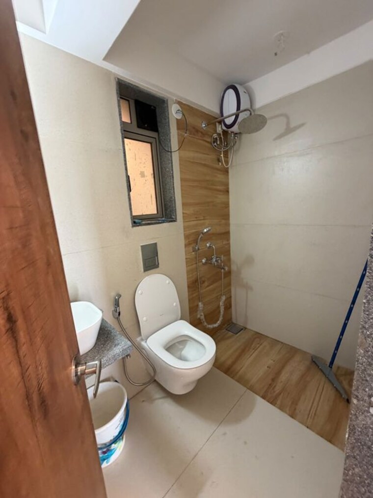 Bathroom, high-tech-industrial-estate 2 Bedroom 545 Sq.Ft. Apartment In Jogeshwari East Mumbai 10688536