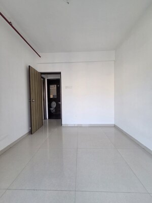 2 BHK Apartment For Rent in Avant Hillway, Goregaon East