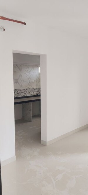 Room in 1 BHK Apartment at Bahist Pearl Icon, Dindoshi – for Sale