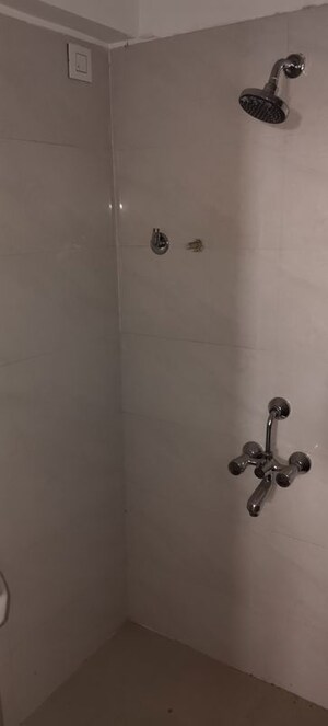 Furnished Amenities in 1 BHK Apartment at Bahist Pearl Icon, Dindoshi – for Sale