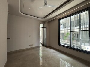 Room in 3 BHK Builder Floor at East Of Kailash – for Sale