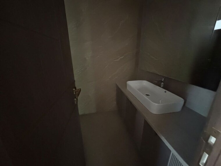 Bathroom, east of kailash 3 Bedroom 250 Sq.Ft. Builder Floor In East Of Kailash Delhi 10688601