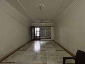 Room in 3 BHK Builder Floor at Hemkunt Colony – for Sale