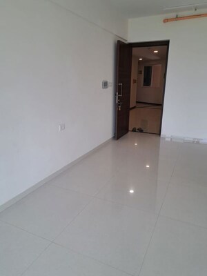 Living Room in 2 BHK Apartment at Chembur – for Rent