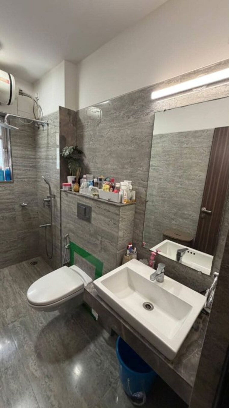 Bathroom, raheja-ridgewood Pg For Girls In Goregaon East 10688595