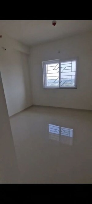 Room in 3 BHK Apartment at Avon Vista, Balewadi – for Sale