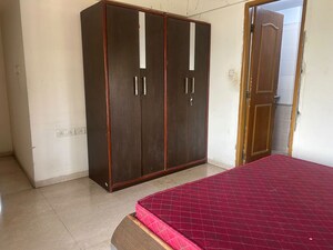Bedroom in 3 BHK Apartment at Chembur – for Rent
