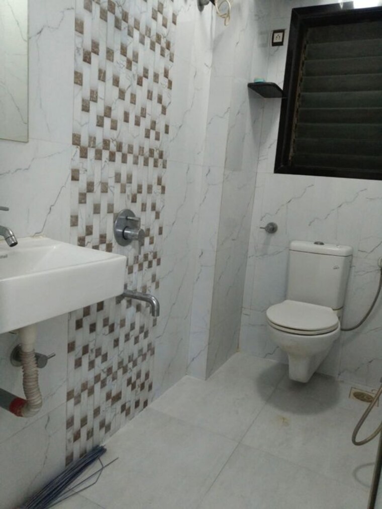 Bathroom, fatima-arch-chs 1 Bedroom 450 Sq.Ft. Apartment In Santacruz East Mumbai 10688668
