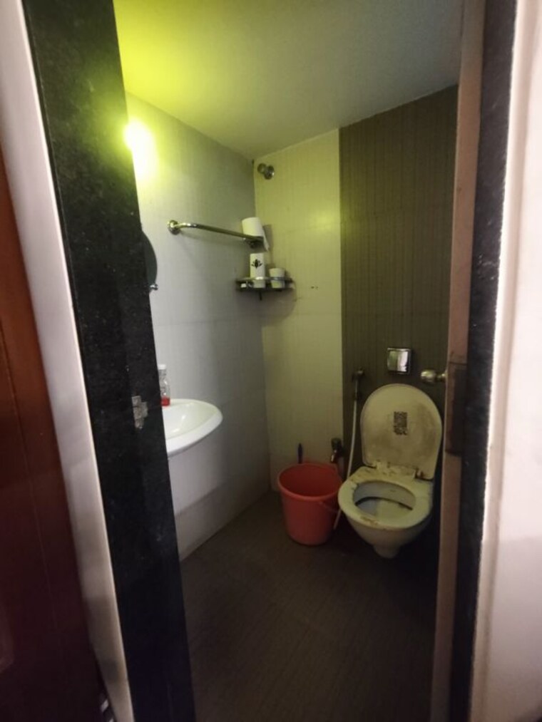 Bathroom, jp-unity-tower 2 Bedroom 434 Sq.Ft. Apartment In Lower Parel Mumbai 10688682