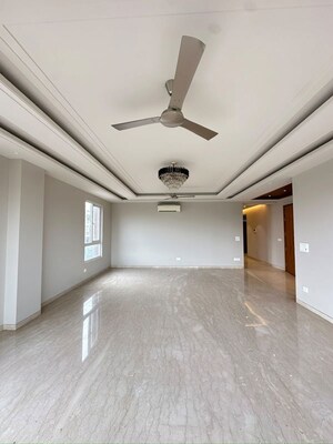 Room in 4 BHK Apartment at East Of Kailash – for Sale