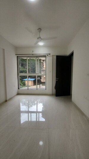 2 BHK Apartment For Rent in Kabra Apartment, Santacruz East