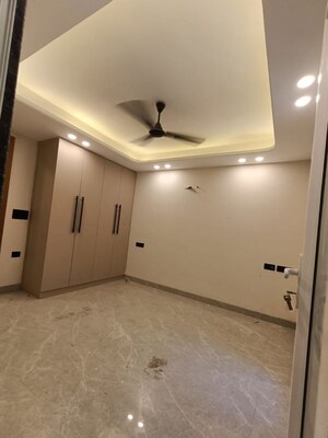 Room in 3 BHK Independent House at Saket – for Rent