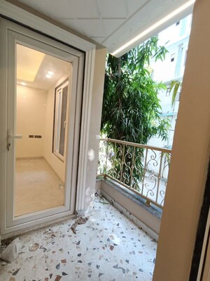 Room in 3 BHK Independent House at Saket – for Rent