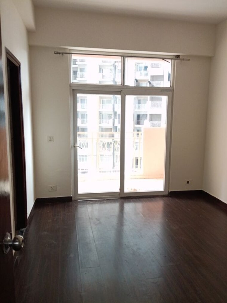 Room, mahagun-my-woods 3 Bedroom 1240 Sq.Ft. Apartment In Sector 16c Greater Noida Greater Noida 10688768