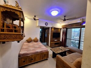Living Room in 1.5 BHK Apartment at Hubtown Gardenia, Mira Road – for Sale