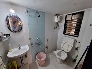 Attached Bathroom in 1.5 BHK Apartment at Hubtown Gardenia, Mira Road – for Sale