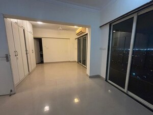 Room in 6 BHK Apartment at Nahar Amrit Shakti, Chandivali – for Sale