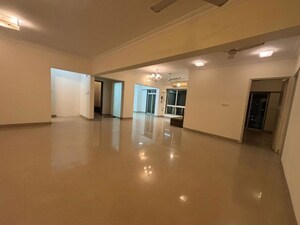 Room in 6 BHK Apartment at Nahar Amrit Shakti, Chandivali – for Sale