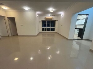 Room in 6 BHK Apartment at Nahar Amrit Shakti, Chandivali – for Sale