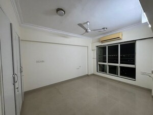 Room in 6 BHK Apartment at Nahar Amrit Shakti, Chandivali – for Sale