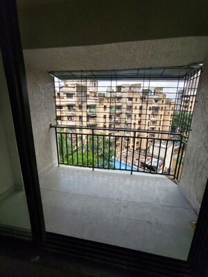 1 BHK Apartment For Rent in Haware Intelligentia Vector, Kasarvadavali