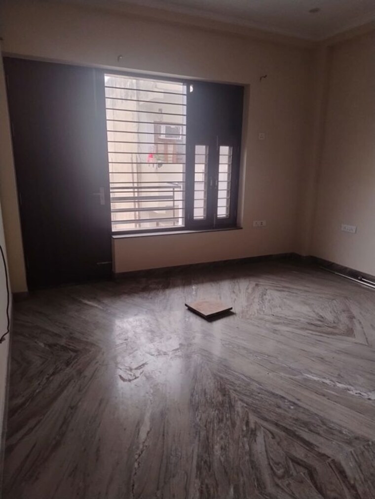 Room, sector 46 3 Bedroom 2400 Sq.Ft. Builder Floor In Sector 46 Gurgaon 10688777