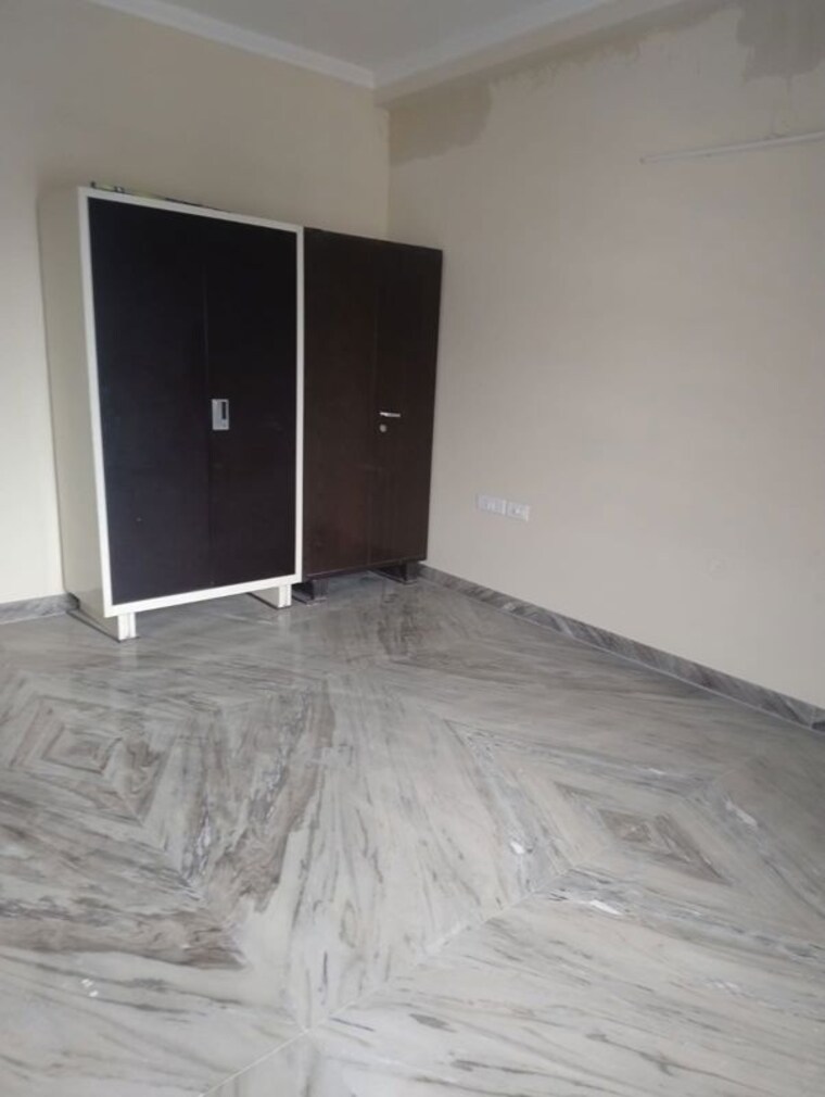 Room, sector 46 3 Bedroom 2400 Sq.Ft. Builder Floor In Sector 46 Gurgaon 10688777