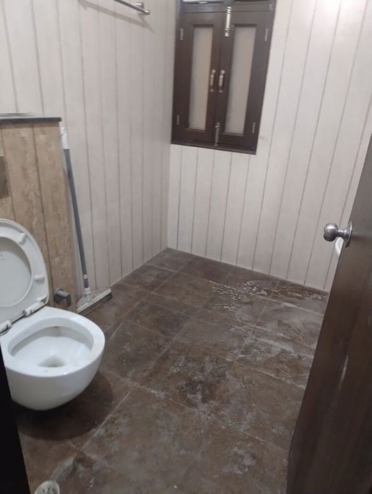 Bathroom, sector 46 3 Bedroom 2400 Sq.Ft. Builder Floor In Sector 46 Gurgaon 10688777