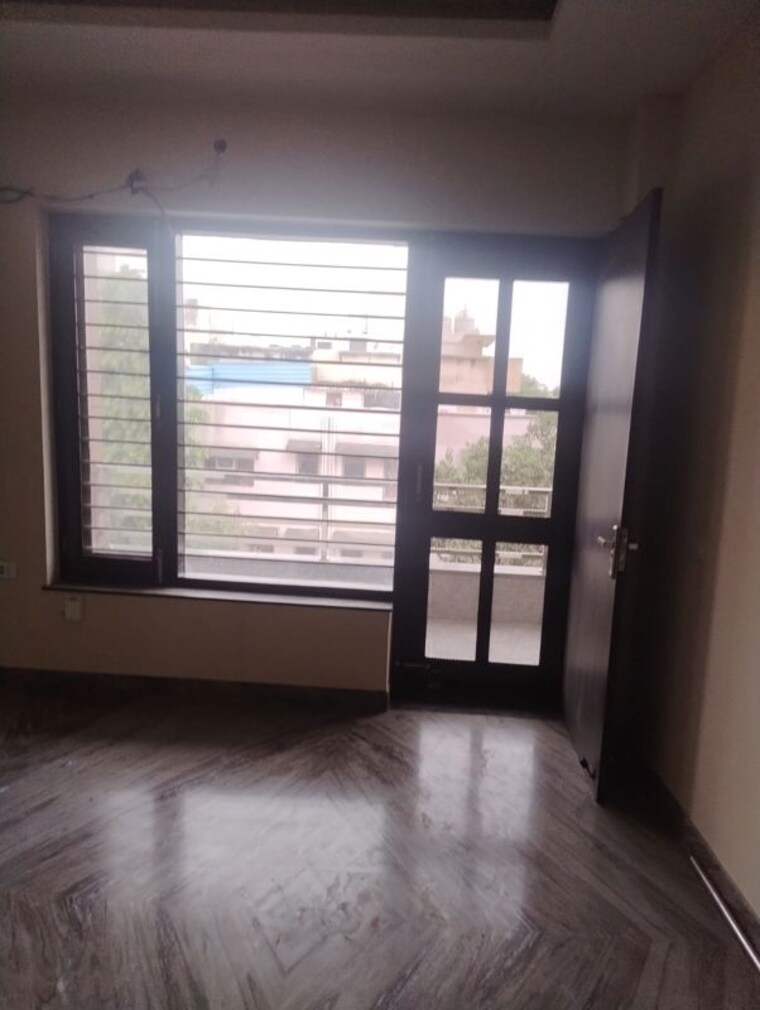 Room, sector 46 3 Bedroom 2400 Sq.Ft. Builder Floor In Sector 46 Gurgaon 10688777
